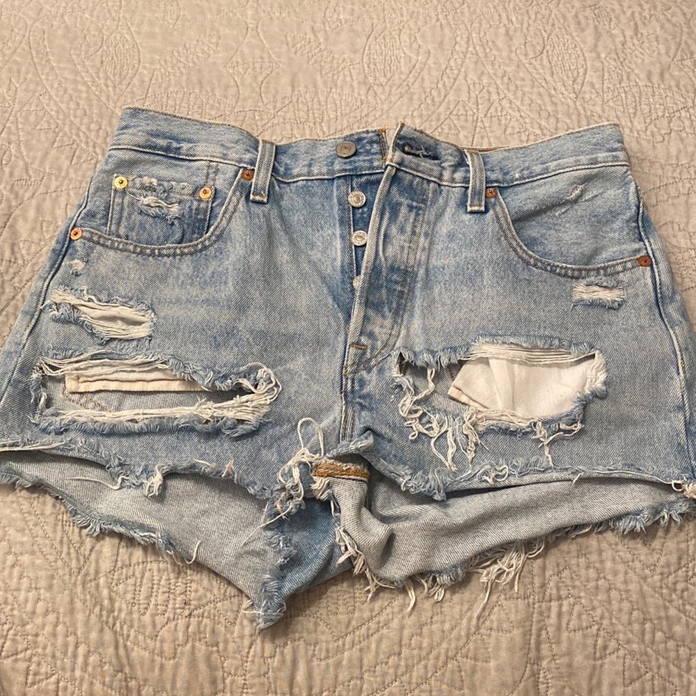 Levi’s 501 size 28 shorts
